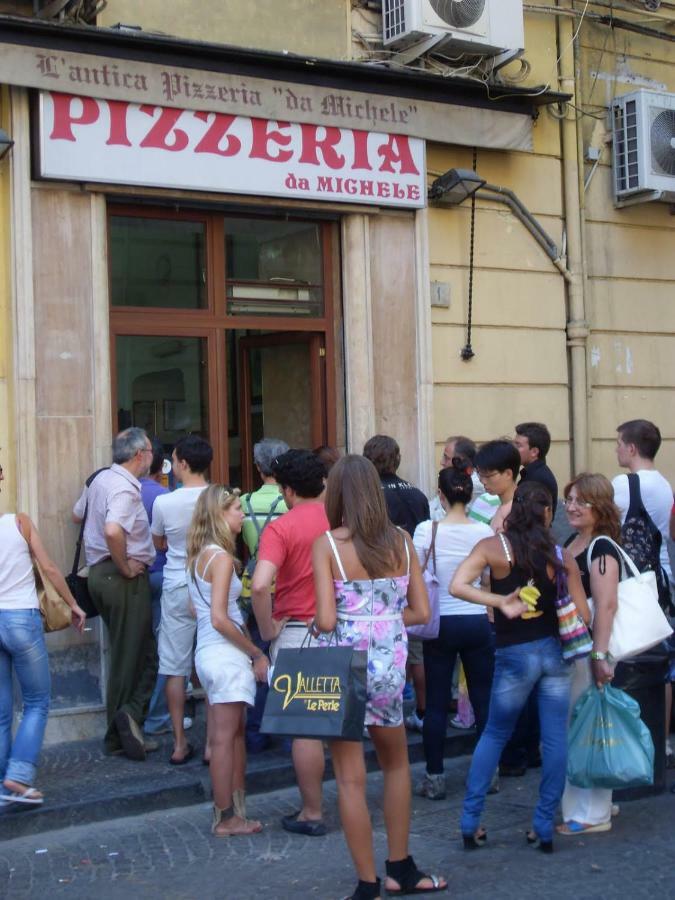 Nel Cuore Di Napoli Appartement Buitenkant foto
