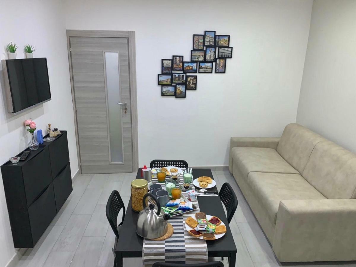 Nel Cuore Di Napoli Appartement Buitenkant foto