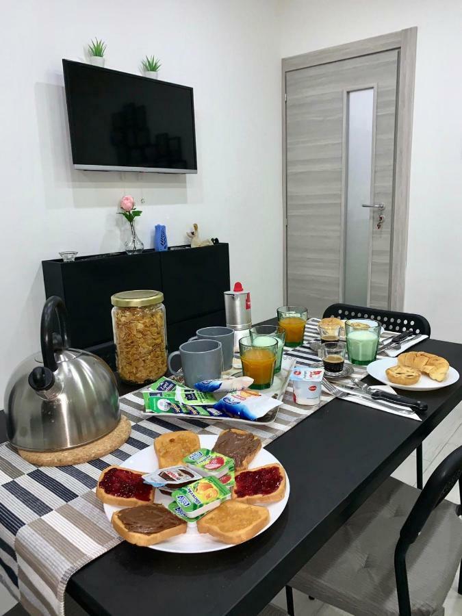 Nel Cuore Di Napoli Appartement Buitenkant foto