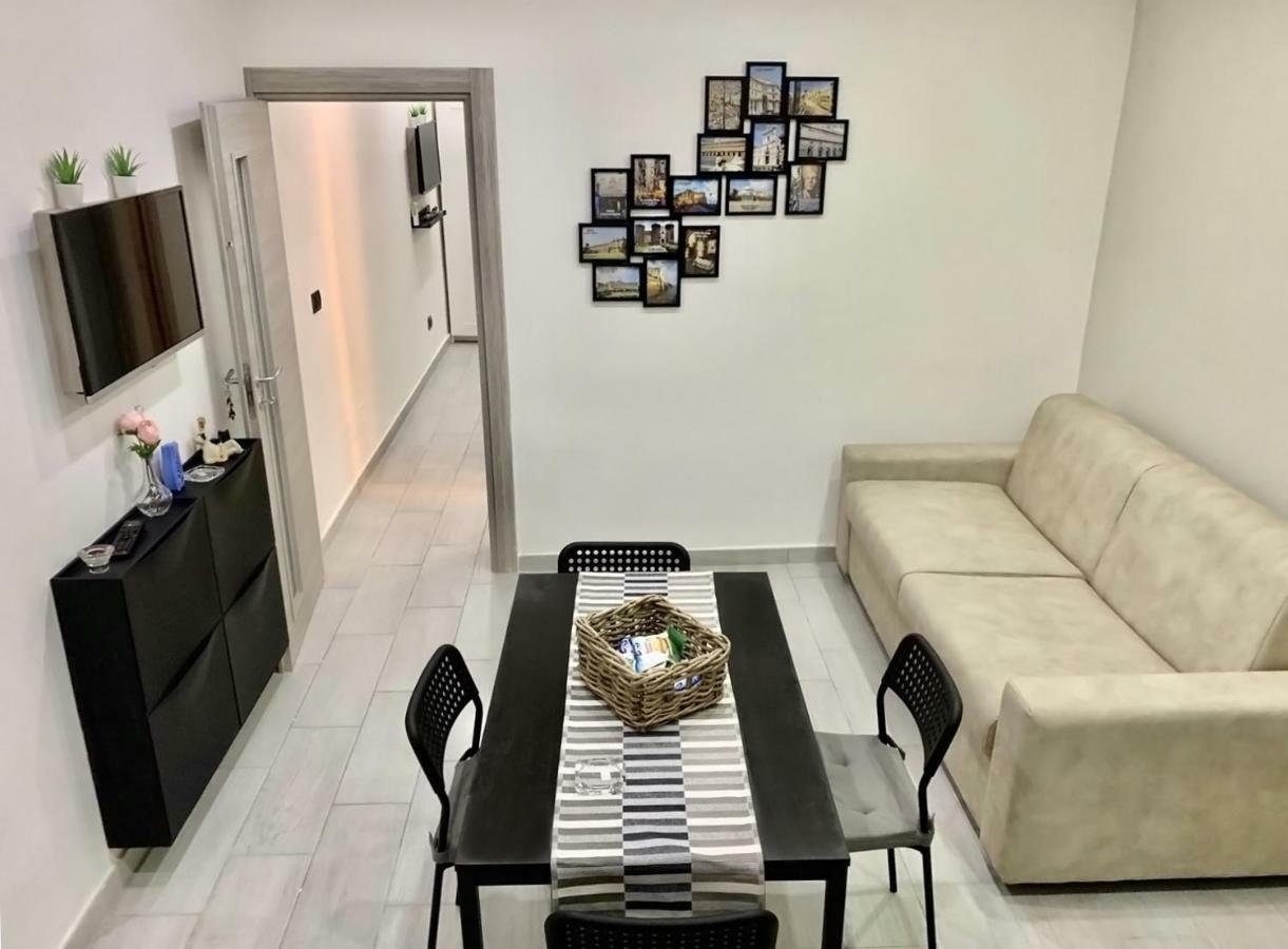 Nel Cuore Di Napoli Appartement Buitenkant foto